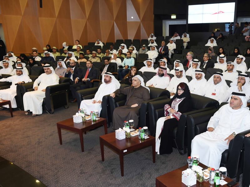 عنصر من مكتبة صور الهيئة عن (طرق دبي) تكرم الفائزين من المؤسسات والافراد في جائزة (تستاهل)