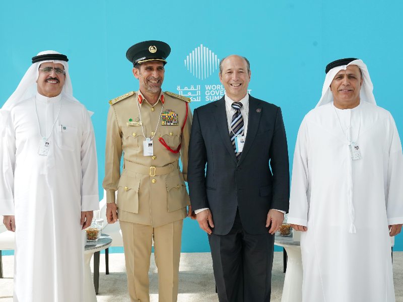 عنصر من مكتبة صور الهيئة عن الهيئة تبحث تشغيل (أوريجن) ذاتية القيادة في دبي مع (الشرطة) و(ديوا) و(كروز)