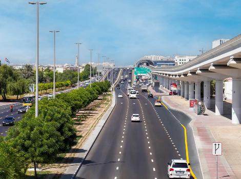 صورة عن بدء تجديد العلامات الأرضية في 89 منطقة رئيسة